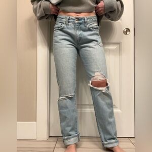 Levi's Middy Straight Leg Jeans with Distressed Details